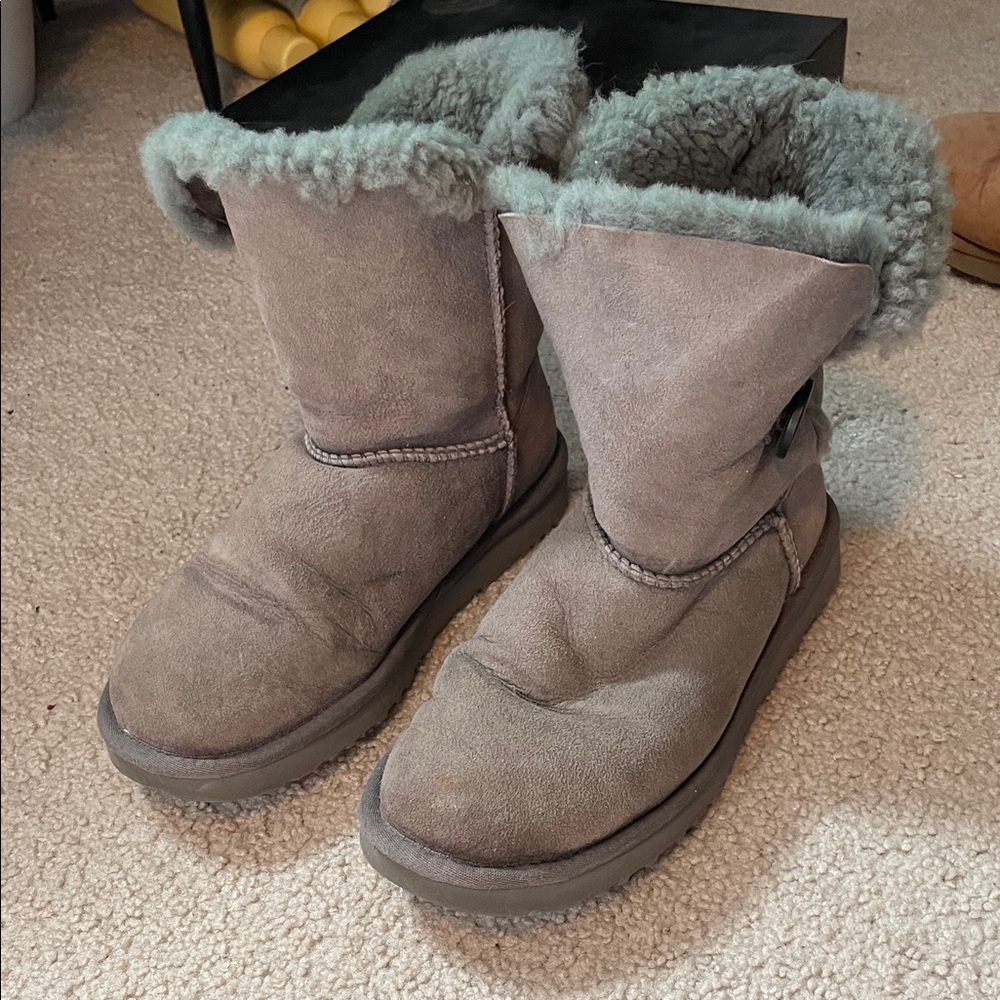 UGG Women's Short Suede Winter Boots in Taupe with Shearling Cuff